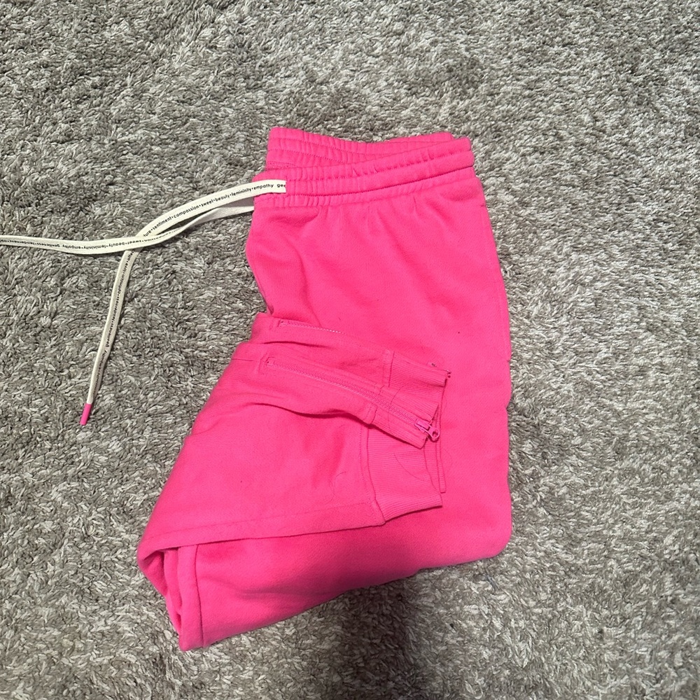 Peace Love World pink joggers